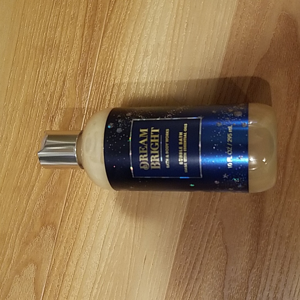 Dream Bright bubble bath